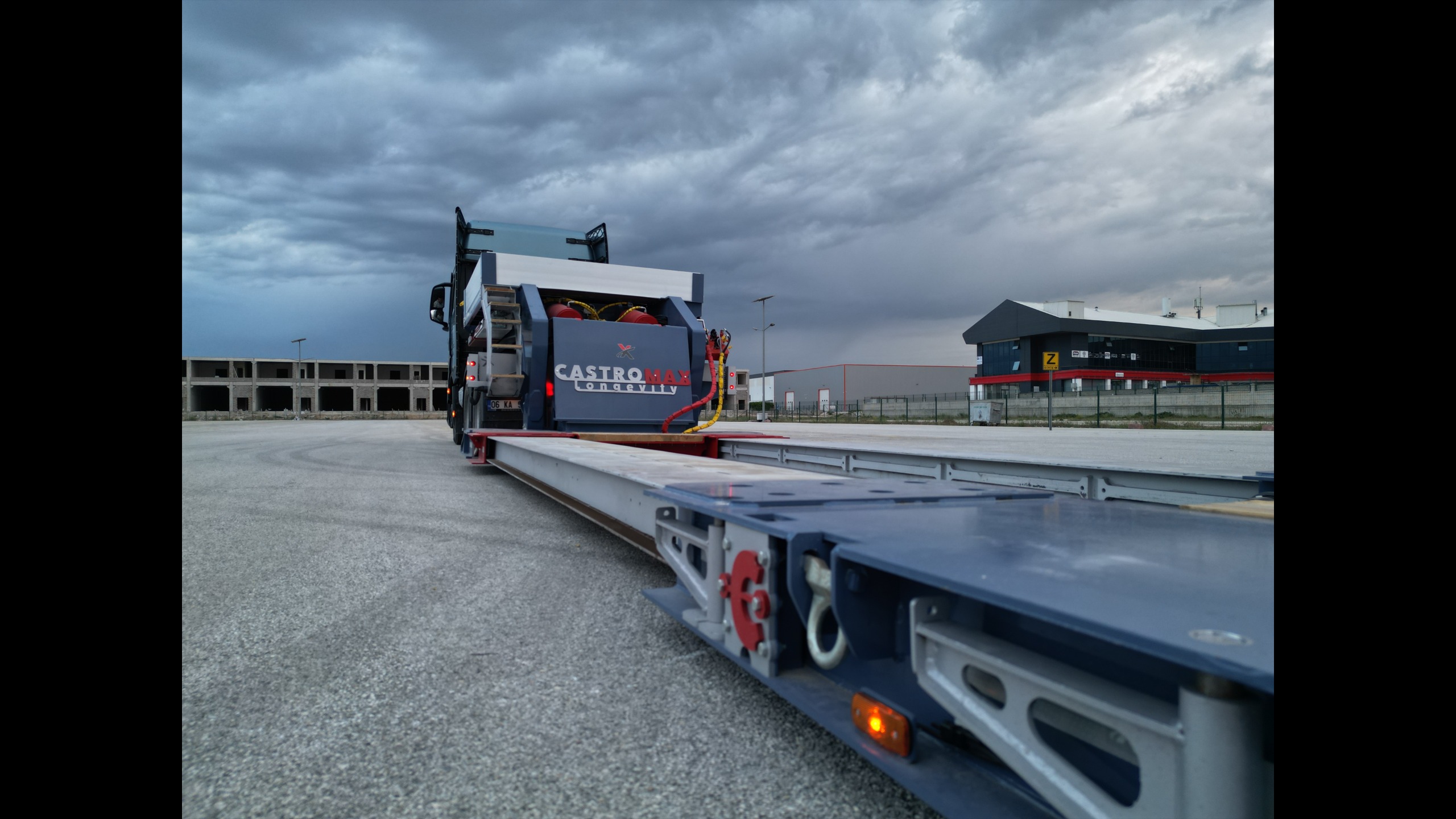 Worldwide freight services